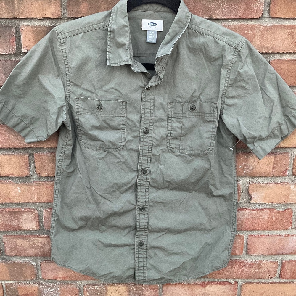 Short sleeve button down! - Picture 6 of 7